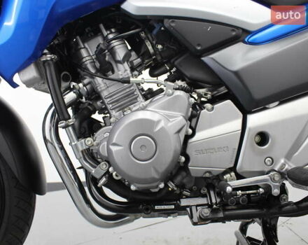 Синий Сузуки GSR 250, объемом двигателя 0.25 л и пробегом 11 тыс. км за 2900 $, фото 25 на Automoto.ua