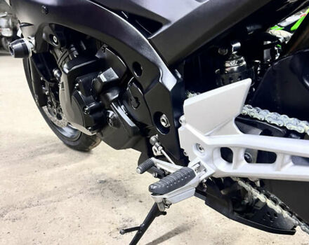 Сузуки GSR 400 2014 в Житомире на Automoto.ua Белый Сузуки GSR 400, объемом двигателя 0.4 л и пробегом 12 тыс. км за 4500 $, фото 8 на Automoto.ua