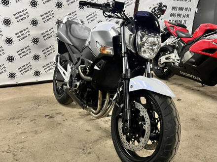 Сузукі GSR 400 2014 у Житомирі на Automoto.ua Білий Сузукі GSR 400, об'ємом двигуна 0.4 л та пробігом 12 тис. км за 4500 $, фото 1 на Automoto.ua