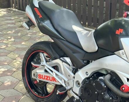 Черный Сузуки GSR 400, объемом двигателя 0.4 л и пробегом 26 тыс. км за 4700 $, фото 1 на Automoto.ua