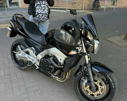 Черный Сузуки GSR 400, объемом двигателя 0.4 л и пробегом 45 тыс. км за 4150 $, фото 5 на Automoto.ua