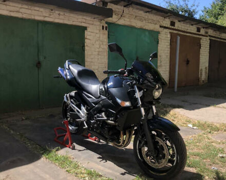 Черный Сузуки GSR 400, объемом двигателя 0.4 л и пробегом 43 тыс. км за 4600 $, фото 2 на Automoto.ua