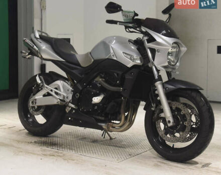 Сузуки GSR 400, объемом двигателя 0.4 л и пробегом 38 тыс. км за 4000 $, фото 2 на Automoto.ua