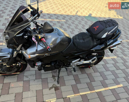 Сузуки GSR 400 2010 в Киеве на Automoto.ua Серый Сузуки GSR 400, объемом двигателя 0.4 л и пробегом 51 тыс. км за 4300 $, фото 6 на Automoto.ua