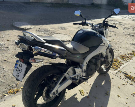 Серый Сузуки GSR 400, объемом двигателя 0.4 л и пробегом 33 тыс. км за 4000 $, фото 5 на Automoto.ua