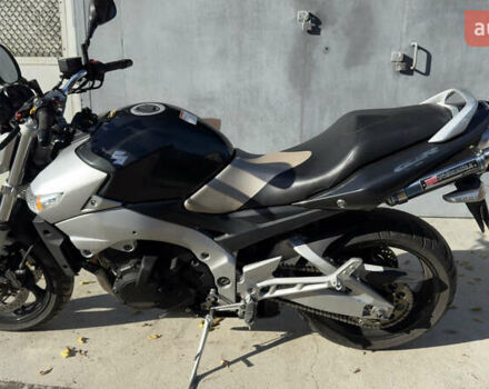 Серый Сузуки GSR 400, объемом двигателя 0.4 л и пробегом 33 тыс. км за 4000 $, фото 7 на Automoto.ua