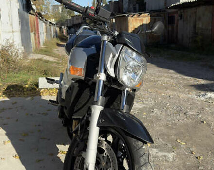 Серый Сузуки GSR 400, объемом двигателя 0.4 л и пробегом 33 тыс. км за 4000 $, фото 1 на Automoto.ua