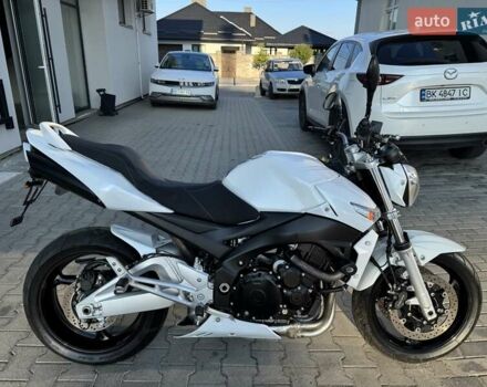 Белый Сузуки GSR 600, объемом двигателя 0.6 л и пробегом 23 тыс. км за 5699 $, фото 10 на Automoto.ua