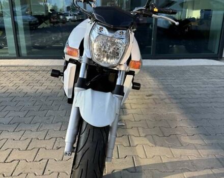 Белый Сузуки GSR 600, объемом двигателя 0.6 л и пробегом 23 тыс. км за 5699 $, фото 2 на Automoto.ua