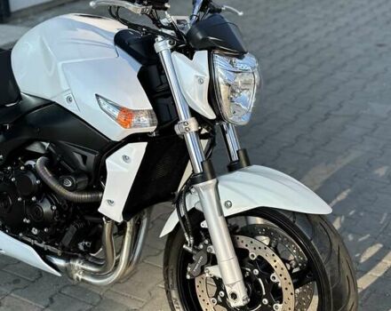 Белый Сузуки GSR 600, объемом двигателя 0.6 л и пробегом 23 тыс. км за 5699 $, фото 14 на Automoto.ua