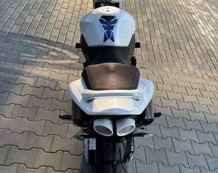 Белый Сузуки GSR 600, объемом двигателя 0.6 л и пробегом 23 тыс. км за 5699 $, фото 7 на Automoto.ua