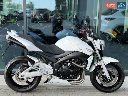 Сузуки GSR 600 2008 в Ровно на Automoto.ua Белый Сузуки GSR 600, объемом двигателя 0.6 л и пробегом 23 тыс. км за 5699 $, фото 1 на Automoto.ua