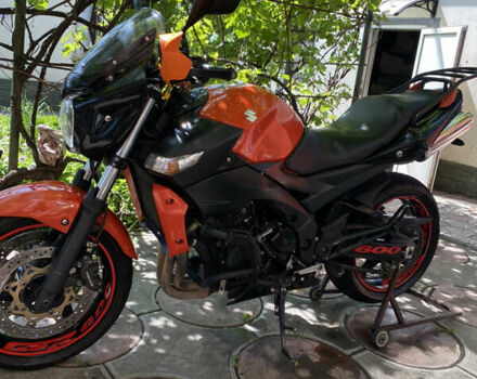 Красный Сузуки GSR 600, объемом двигателя 0.6 л и пробегом 62 тыс. км за 3999 $, фото 8 на Automoto.ua