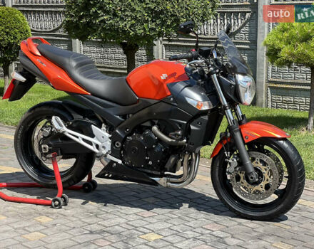 Красный Сузуки GSR 600, объемом двигателя 0.6 л и пробегом 28 тыс. км за 5750 $, фото 24 на Automoto.ua