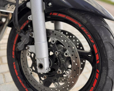 Сузуки GSR 600, объемом двигателя 0.6 л и пробегом 32 тыс. км за 4350 $, фото 5 на Automoto.ua