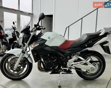 Сузуки GSR 600, объемом двигателя 0.6 л и пробегом 14 тыс. км за 5499 $, фото 3 на Automoto.ua