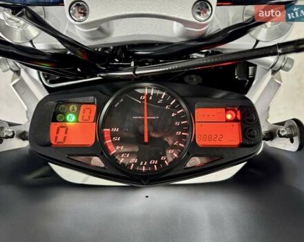 Сузуки GSR 600, объемом двигателя 0.6 л и пробегом 22 тыс. км за 5399 $, фото 17 на Automoto.ua