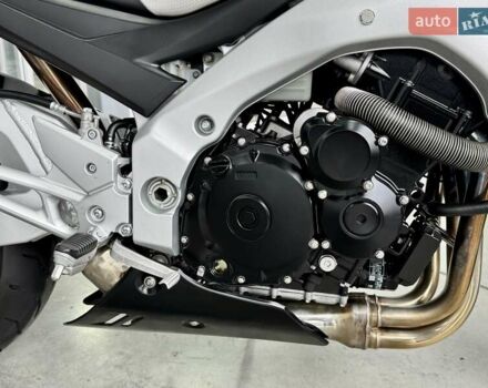 Сузуки GSR 600, объемом двигателя 0.6 л и пробегом 22 тыс. км за 5399 $, фото 6 на Automoto.ua