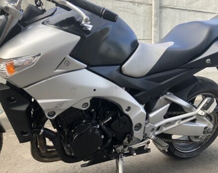 Сузуки GSR 600, объемом двигателя 0.6 л и пробегом 0 тыс. км за 4900 $, фото 3 на Automoto.ua
