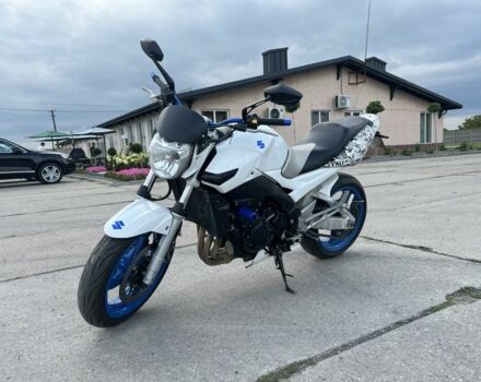 Сузукі GSR 600, об'ємом двигуна 0.6 л та пробігом 0 тис. км за 3000 $, фото 2 на Automoto.ua