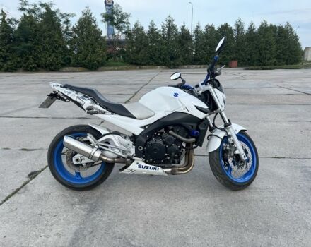 Сузукі GSR 600, об'ємом двигуна 0.6 л та пробігом 0 тис. км за 3000 $, фото 9 на Automoto.ua