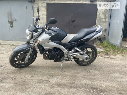 Сузуки GSR 600, объемом двигателя 0.6 л и пробегом 30 тыс. км за 5200 $, фото 1 на Automoto.ua