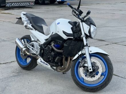 Сузуки GSR 600, объемом двигателя 0.6 л и пробегом 0 тыс. км за 3000 $, фото 1 на Automoto.ua