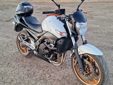Сузуки GSR 600 2010 в Измаиле на Automoto.ua Сузуки GSR 600, объемом двигателя 0 л и пробегом 19 тыс. км за 5500 $, фото 1 на Automoto.ua