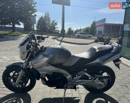 Серый Сузуки GSR 600, объемом двигателя 0.6 л и пробегом 10 тыс. км за 5699 $, фото 5 на Automoto.ua