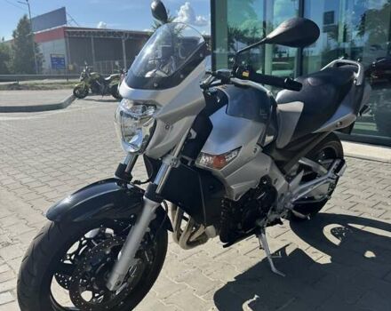 Серый Сузуки GSR 600, объемом двигателя 0.6 л и пробегом 10 тыс. км за 5699 $, фото 4 на Automoto.ua
