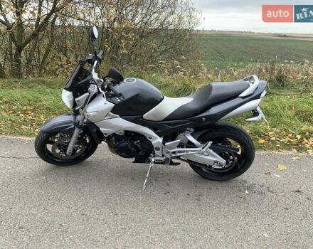 Серый Сузуки GSR 600, объемом двигателя 0.6 л и пробегом 63 тыс. км за 4651 $, фото 7 на Automoto.ua