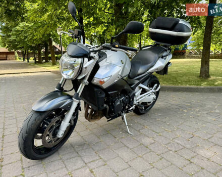 Сірий Сузукі GSR 600, об'ємом двигуна 0.6 л та пробігом 57 тис. км за 4700 $, фото 2 на Automoto.ua