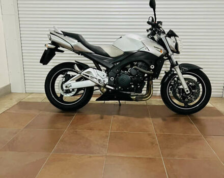Серый Сузуки GSR 600, объемом двигателя 0.6 л и пробегом 28 тыс. км за 5800 $, фото 23 на Automoto.ua