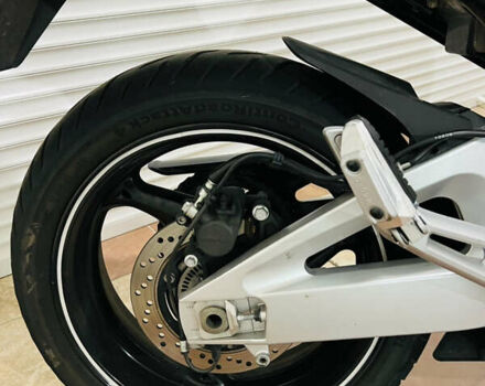 Серый Сузуки GSR 600, объемом двигателя 0.6 л и пробегом 28 тыс. км за 5800 $, фото 11 на Automoto.ua