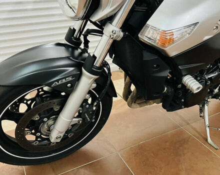 Серый Сузуки GSR 600, объемом двигателя 0.6 л и пробегом 28 тыс. км за 5800 $, фото 28 на Automoto.ua