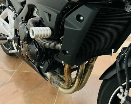 Серый Сузуки GSR 600, объемом двигателя 0.6 л и пробегом 28 тыс. км за 5800 $, фото 4 на Automoto.ua