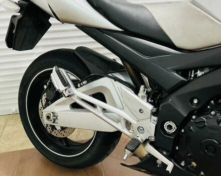 Серый Сузуки GSR 600, объемом двигателя 0.6 л и пробегом 28 тыс. км за 5800 $, фото 6 на Automoto.ua