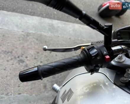 Серый Сузуки GSR 600, объемом двигателя 0.6 л и пробегом 28 тыс. км за 5800 $, фото 9 на Automoto.ua