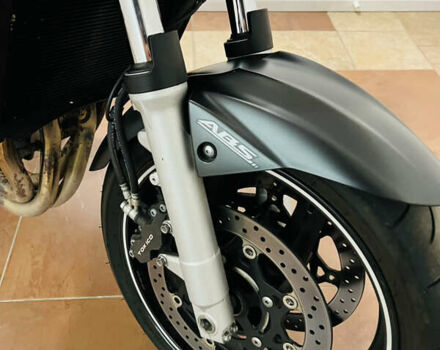 Серый Сузуки GSR 600, объемом двигателя 0.6 л и пробегом 28 тыс. км за 5800 $, фото 3 на Automoto.ua