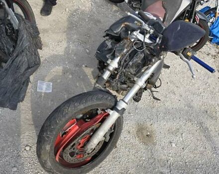 Серый Сузуки GSR 600, объемом двигателя 0.6 л и пробегом 25 тыс. км за 1500 $, фото 3 на Automoto.ua