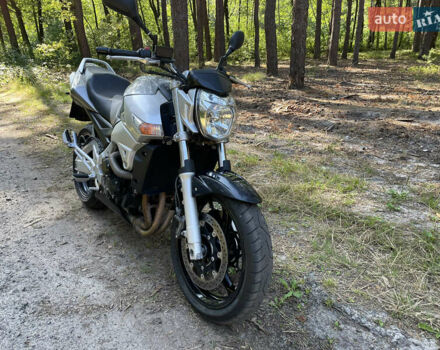 Сірий Сузукі GSR 600, об'ємом двигуна 0.6 л та пробігом 30 тис. км за 4350 $, фото 3 на Automoto.ua