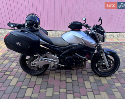 Серый Сузуки GSR 600, объемом двигателя 0.6 л и пробегом 25 тыс. км за 6500 $, фото 1 на Automoto.ua