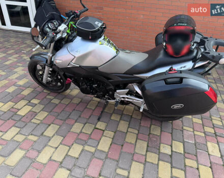 Серый Сузуки GSR 600, объемом двигателя 0.6 л и пробегом 25 тыс. км за 6500 $, фото 4 на Automoto.ua