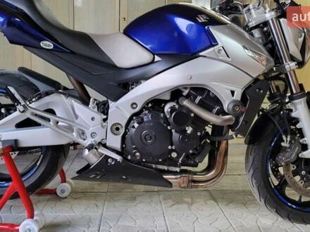 Сузукі GSR 600 2008 у Богуславе на Automoto.ua Сірий Сузукі GSR 600, об'ємом двигуна 0.6 л та пробігом 21 тис. км за 5700 $, фото 1 на Automoto.ua