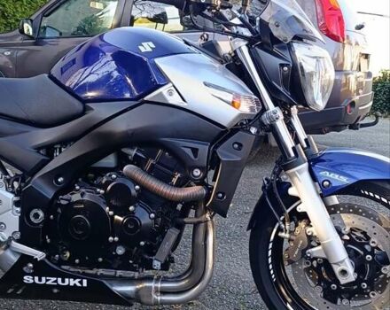 Синий Сузуки GSR 600, объемом двигателя 0.6 л и пробегом 26 тыс. км за 5000 $, фото 1 на Automoto.ua