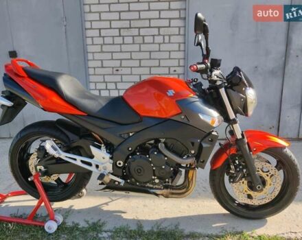 Оранжевый Сузуки GSR 600, объемом двигателя 0.6 л и пробегом 30 тыс. км за 5999 $, фото 2 на Automoto.ua