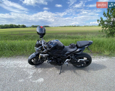 Черный Сузуки GSR 750, объемом двигателя 0.75 л и пробегом 28 тыс. км за 7500 $, фото 7 на Automoto.ua