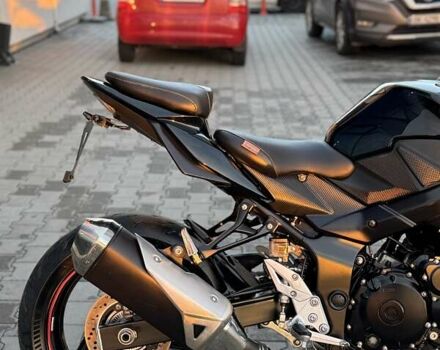 Черный Сузуки GSR 750, объемом двигателя 0.75 л и пробегом 24 тыс. км за 6999 $, фото 12 на Automoto.ua