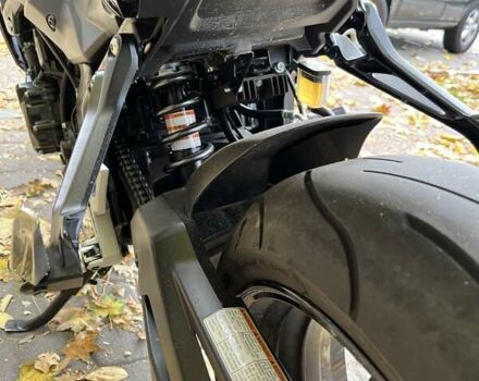 Чорний Сузукі GSR 750, об'ємом двигуна 0.75 л та пробігом 17 тис. км за 8500 $, фото 4 на Automoto.ua