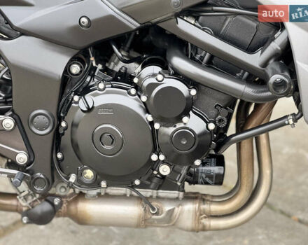 Сузуки GSR 750, объемом двигателя 0.75 л и пробегом 18 тыс. км за 7300 $, фото 8 на Automoto.ua